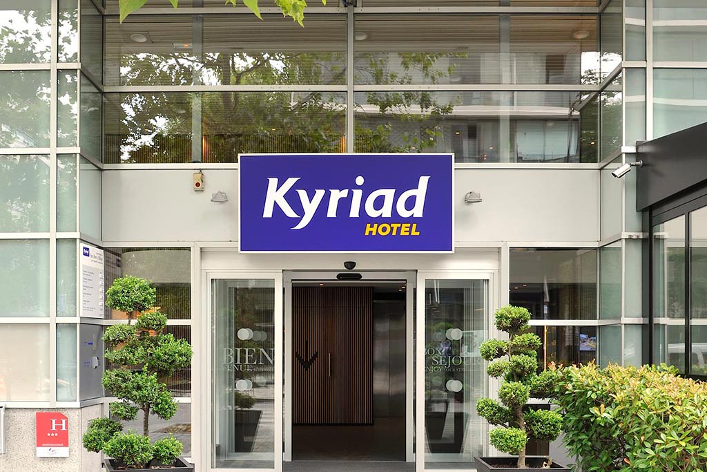 entree du kyriad hotel bercy