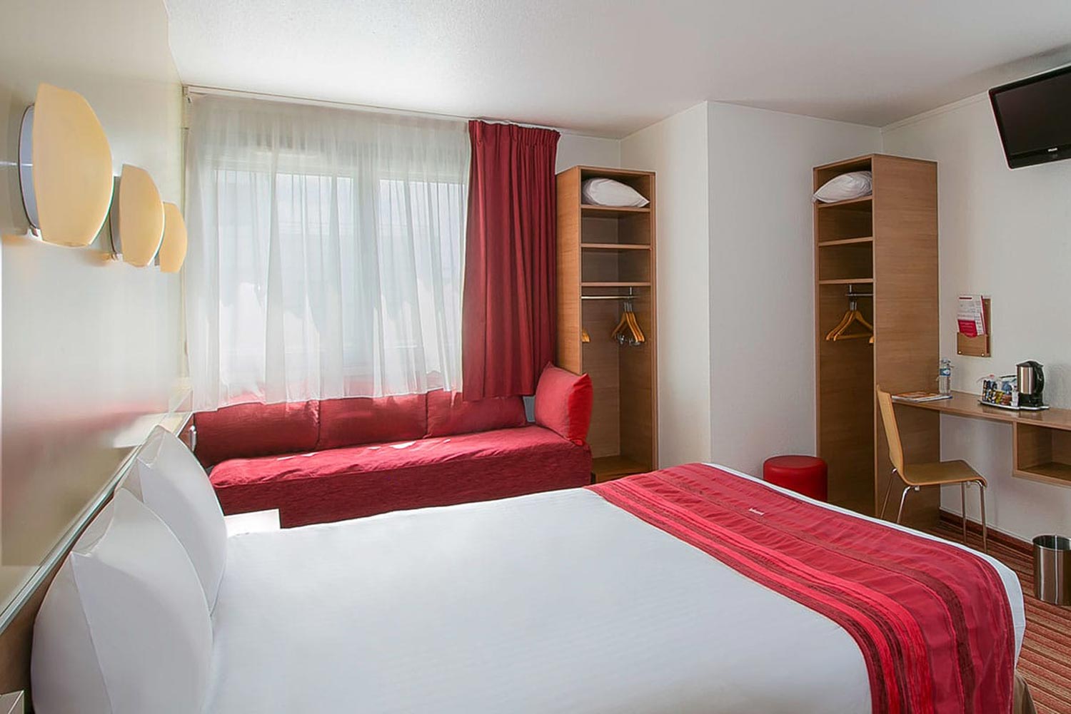 Chambre PMR Kyriad Bercy Village